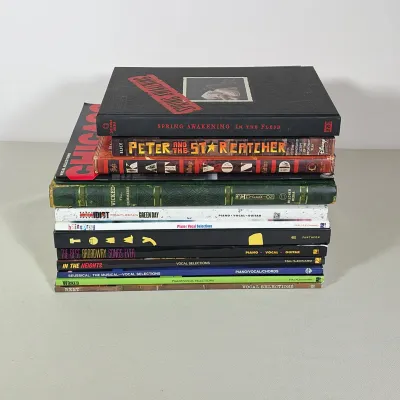 (13pc) COLLECTION OF BROADWAY SOUVENIR BOOKS AND VOCAL SELECTIONS
A thirteen-piece collection of Broadway musical theatre publications...