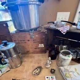 Estate sale photo