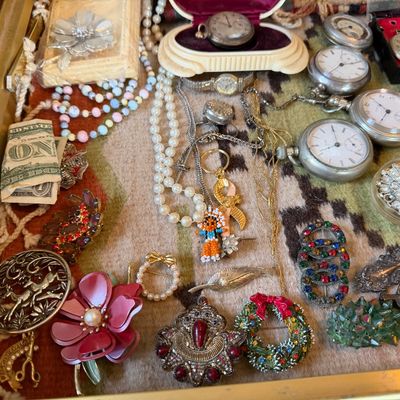 Sale Photo Thumbnail #96