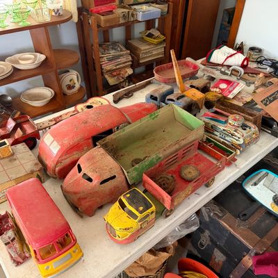 Sale Photo Thumbnail #556