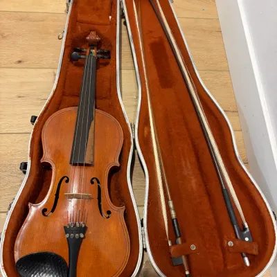 Sale Photo Thumbnail #20: Excellent higher-mid range violin