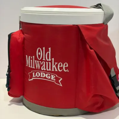 Sale Photo Thumbnail #258: Vintage Old Milwaukee Lodge bucket cooler