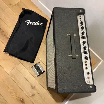 Sale Photo Thumbnail #2: 4x10 Speaker cab combo, works as should, 60 watts