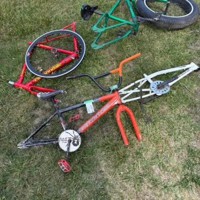 Sale Photo Thumbnail #402: 4 Bike frames