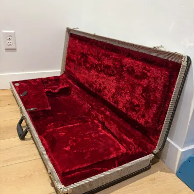 Sale Photo Thumbnail #28: Tweed G&G made in the USA guitar case for Fender