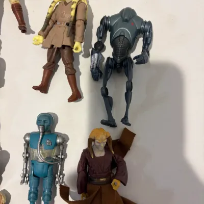 Sale Photo Thumbnail #176: Lot of Star Wars figurines