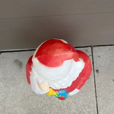 Sale Photo Thumbnail #420: Santa blow mold, no light