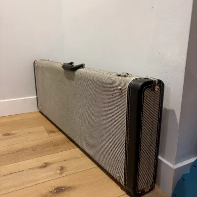 Sale Photo Thumbnail #32: Tweed G&G made in the USA guitar case for Fender