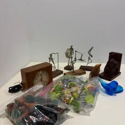 Sale Photo Thumbnail #294: Metal men figures, wooden clock, bookend, 1 set of Shrek chess pieces, 1 set of wooden chess pieces