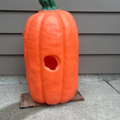 Sale Photo Thumbnail #415: Pumpkin blow mold, no light