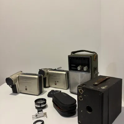 Sale Photo Thumbnail #55: Vintage camera lot