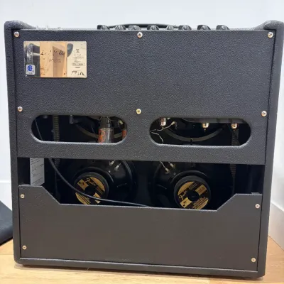 Sale Photo Thumbnail #3: 4x10 Speaker cab combo, works as should, 60 watts