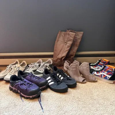 Sale Photo Thumbnail #83: Shoes lot, see pictures for sizes