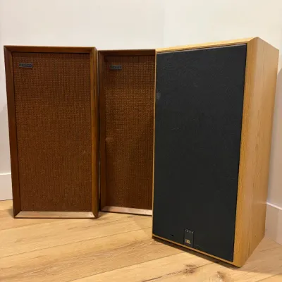 Sale Photo Thumbnail #49: 2 Scott speakers, JBL 2800 speaker