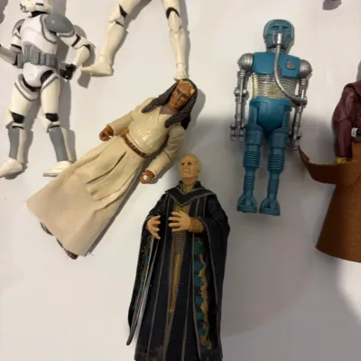Sale Photo Thumbnail #177: Lot of Star Wars figurines