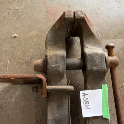 Sale Photo Thumbnail #362: Blacksmith vise B
