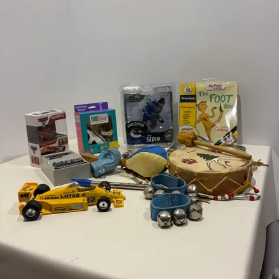 Sale Photo Thumbnail #319: Misc. toy lot, Pokémon tins are empty