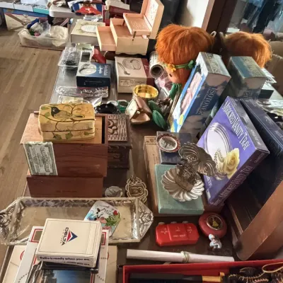 Estate sale photo