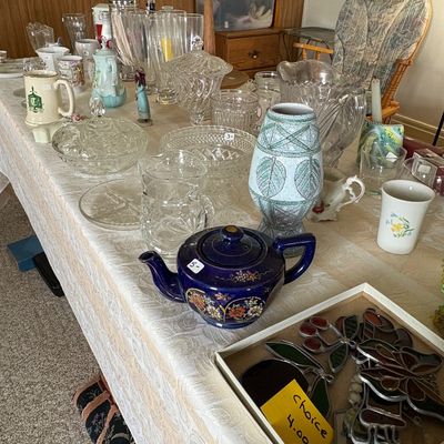 Estate sale photo