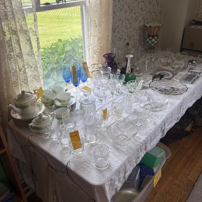 Estate sale photo