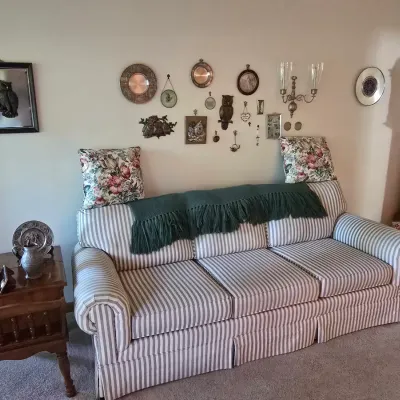 Sale Photo Thumbnail #31