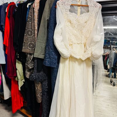 Sale Photo Thumbnail #33