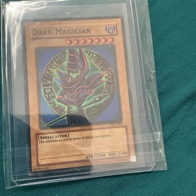 Dark Magician Holo Yugioh Card