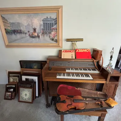 Estate sale photo