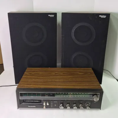 Panasonic Receiver with 8 Track Tape Recorder RE-8127 Plus Panasonic Thrusters Speakers SB-200