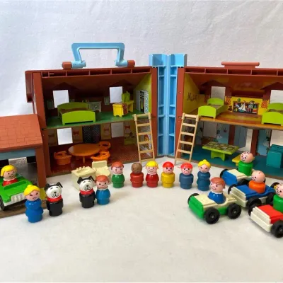 Fisher-Price Little People Play Family House, People And Accessories, 1980s