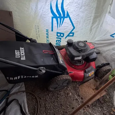 Craftsman M250 160cc front-wheel drive (FWD) self-propelled lawnmower powered by a Honda GCV160 engi