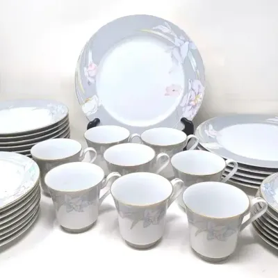 Mikasa Charisma Gray L9049 Porcelain Fine China Set: Plates, Bowls, Cups & Saucers