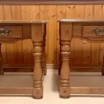 2 End Tables 