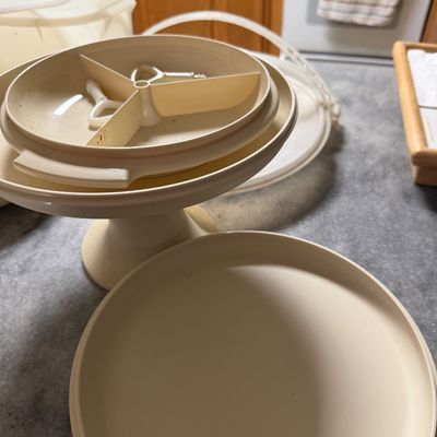 Vintage Tupperware-DR