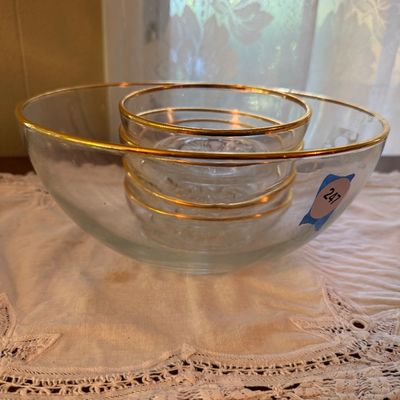 5 pieces of “Camellia” by Jeanette Glass-DR
