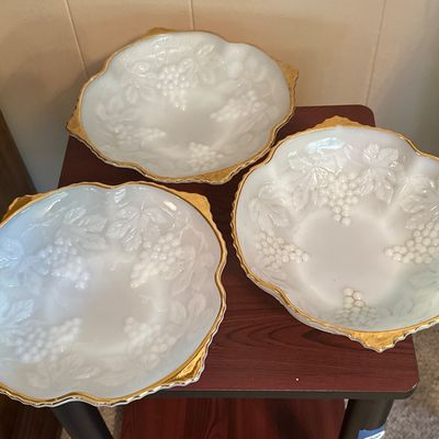 White Milk Glass Grape & Vine Serving Dishes with Gold Trim – 3 Pieces