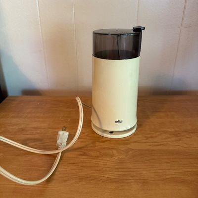 Vintage Braun Coffee Grinder- (DR)