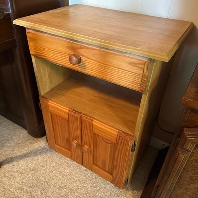 Rolling Storage Cabinet with Drawer & Two Doors