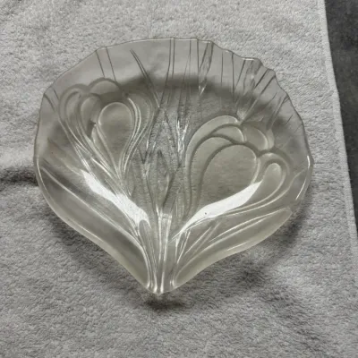 Set of 4 Vintage Frosted Crocus Floral Glass Dessert / Serving Dishes 8"