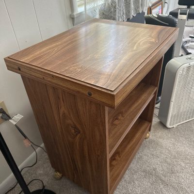 Vintage Faux Wood Grain Rolling TV Stand Utility Cart Media Console on Wheels