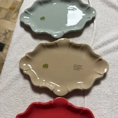 Waterford Great Room Set of 4 Scalloped Ceramic Serving Trays – Multicolor (DR)