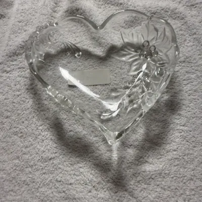 Mikasa Christmas Bloom Crystal Heart Dish 6-1/4" Poinsettia Germany w/ Label