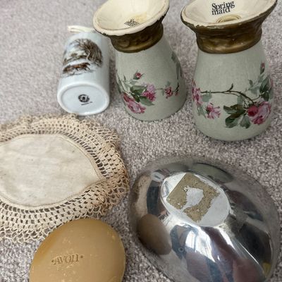 Vintage Bathroom Vanity Set Rappahannock Iron Works Ceramic Floral Cups and Soap Dishes