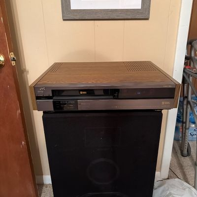 Vintage JVC HR-S8000U Super VHS S-VHS Digital Hi-Fi VCR w/ Original Remote – Powers On (Tvr)
