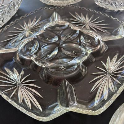 17 pieces of Anchor Hocking Star of David (DR)