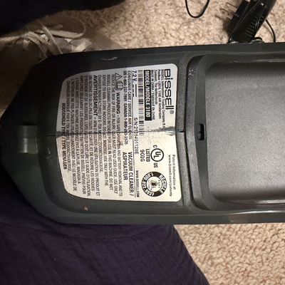 Bissell Pet Stain Eraser Plus cordless portable carpet cleaner-TVR
