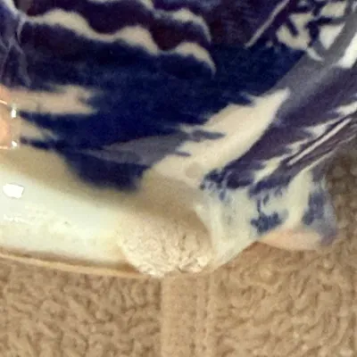 Antique Allerton’s England Blue Willow Gravy Boat – Scalloped Transferware c.1929–1942 Has a chip in bottom.