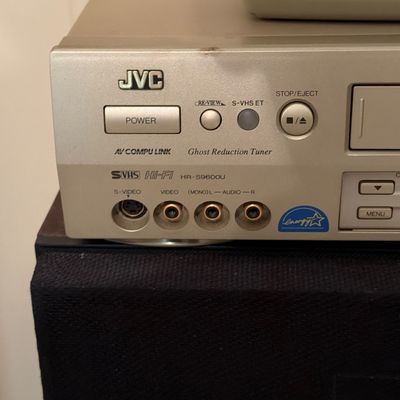 JVC HR-S9600U Super VHS S-VHS ET VCR w/ Jog Shuttle Remote – Powers On (Tvr)