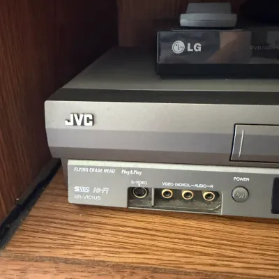 JVC SR-V101US Professional Super VHS S-VHS ET Hi-Fi VCR w/ TBC – Video Transfer Deck Untested (MBR)