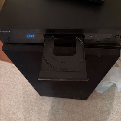 OPPO BDP-103 Universal 3D Blu-ray SACD/DVD-Audio Player w/ Remote – Powers On (Tvr)